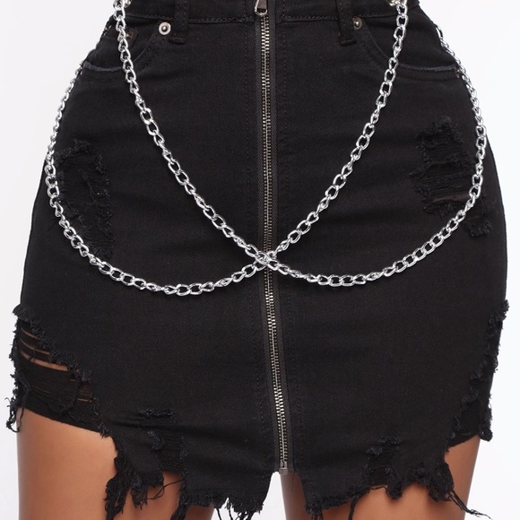 Cute Black skirt - Picture 2 of 2